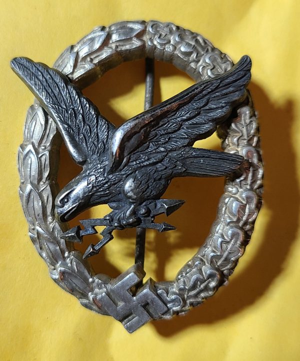 Germany, Luftwaffe. A Radio Operator And Air Gunner Badge By Berg & Nolte