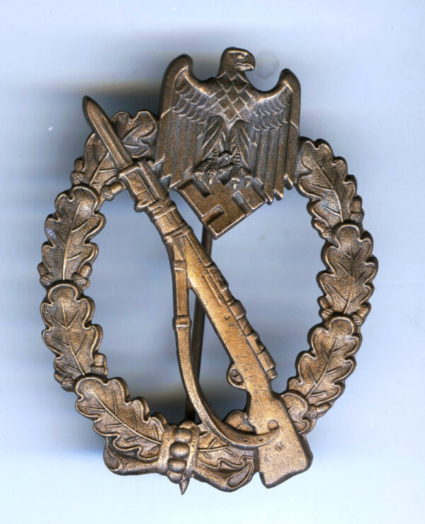 Infantry assault badge in Bronze – Berg & Nolte, Lüdenscheid